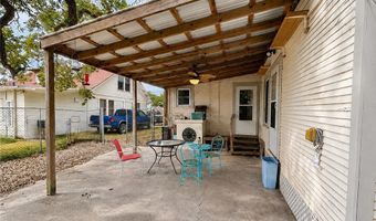 645 W Yoakum Ave, Aransas Pass, TX 78336