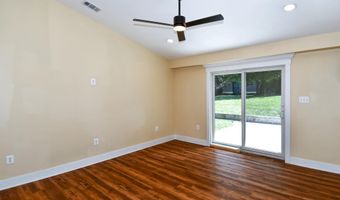5523 HALWIS St, Alexandria, VA 22303