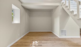 42432 N Lake Ave, Antioch, IL 60002