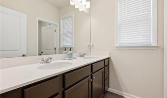 8820 Shipton Cir, Ball Ground, GA 30107