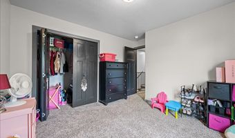 1430 Dacar St, Belle Fourche, SD 57717