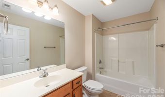 8 Kaylor Dr, Arden, NC 28704