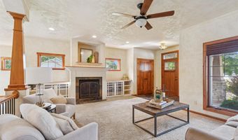 4920 N MEADE St, Appleton, WI 54913