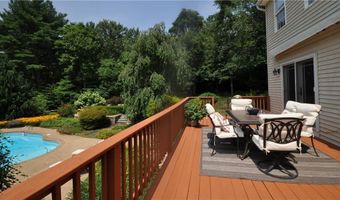 83 Rolling Hill Dr, Exeter, RI 02822