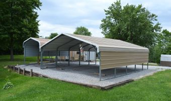 305 N Eighth St, Albion, IL 62806
