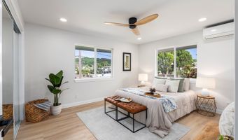 1237 Nanialii St, Kailua, HI 96734