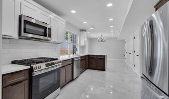 39 Old Main Shore Rd, Barnegat, NJ 08005