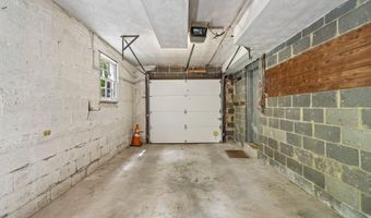 5719 NEWINGTON Rd, Bethesda, MD 20816