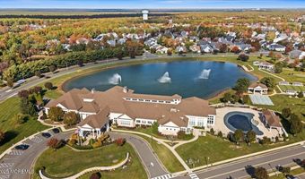 9 Spring Lake Ct, Barnegat, NJ 08005