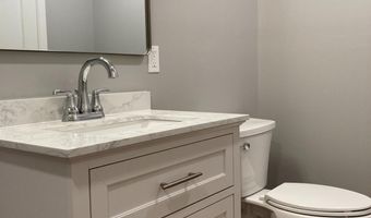 305 Parktrail Ln, Delhi, OH 45238