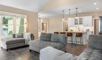 500 Sachem Rd, North Kingstown, RI 02852