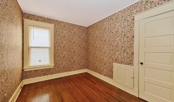 386 Division St, Amsterdam, NY 12010