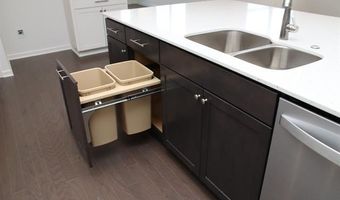 7296 Evergreen Trl, Almont, MI 48003