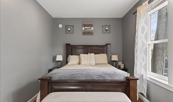 22 Lane St, Bangor, ME 04401