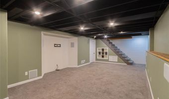 805 31st Ave, Middle Amana, IA 52203
