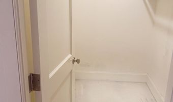 116 Rantoul St 204, Beverly, MA 01915