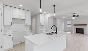 2004 Green Acres Dr, Adrian, MI 49221