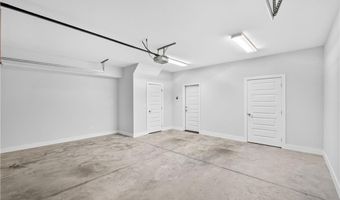 2106 MOORES MILL Rd 106, Auburn, AL 36830