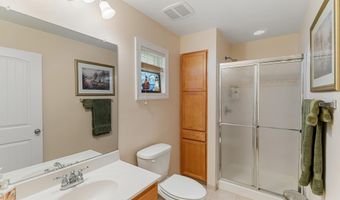7578 BEACH Dr, Pasadena, MD 21122