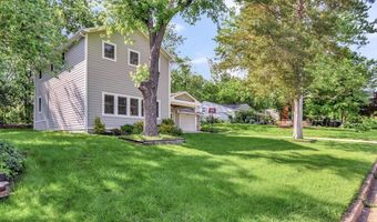 4406 ROUNDHILL Rd, Alexandria, VA 22310