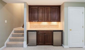 7517 LINDBERG Dr, Alexandria, VA 22306