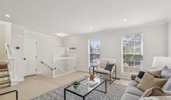 43501 POSTRAIL Sq, Ashburn, VA 20147