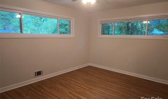 520 Crestview Dr, Albemarle, NC 28001
