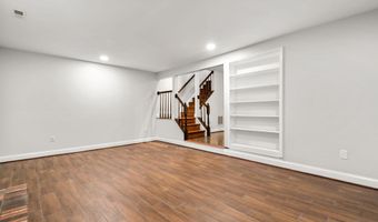 7822 ORACLE Pl, Potomac, MD 20854