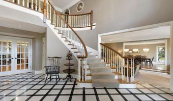 3300 Kuliga Park Dr, Cincinnati, OH 45248