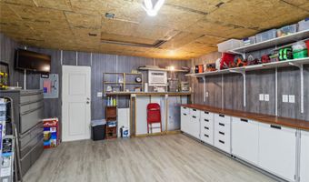 6200 Welker Ave, Des Moines, IA 50312