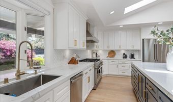 325 Crest Ave, Alamo, CA 94507