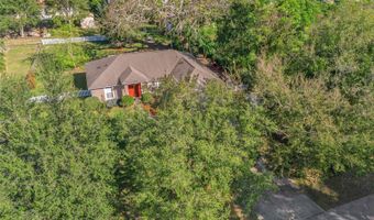 196 W CYPRESS Ave, Howey In The Hills, FL 34737