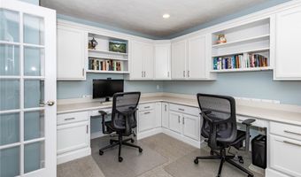 637 White Pine Dr, Adams Twp., PA 16046