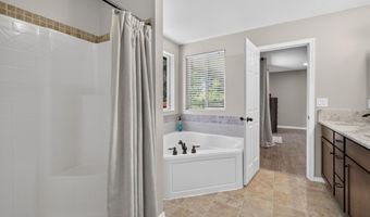 2648 Robinhood Ln NW, Albany, OR 97321