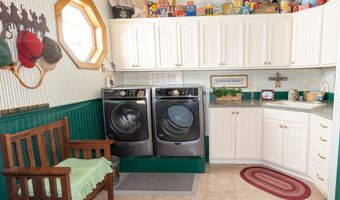 950 Miles, Bancroft, ID 83217