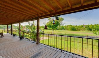 10745 Rosemar Ln, Adkins, TX 78101