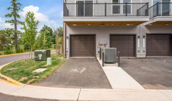 20364 NEWFOUNDLAND Sq, Ashburn, VA 20147