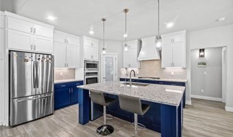 1010 Huntleigh Dr, Bentonville, AR 72713
