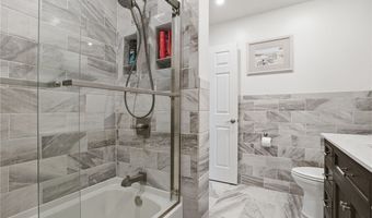 4122 Denise Dr, Ashtabula, OH 44004