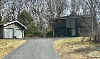 73 Hillyndale Rd, Mansfield, CT 06268
