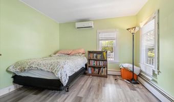 45 County Line Rd, Amityville, NY 11701