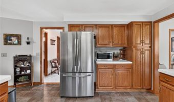 231 Londonderry Ln, Amherst, NY 14068