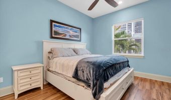811 BIRDIE Way, Apollo Beach, FL 33572