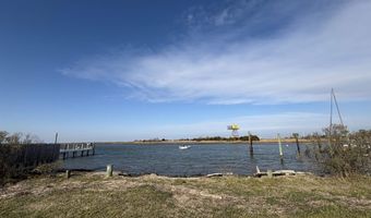 2015 N Riverside Dr, Atlantic City, NJ 08401