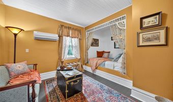 5596 Walnut St, Augusta, MO 63332