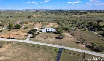 136 Country Pl, Adkins, TX 78101