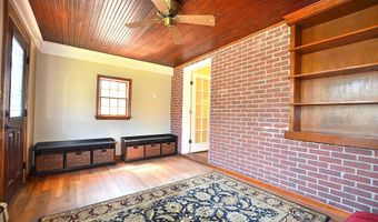 14 HILLSIDE Rd, Claymont, DE 19703