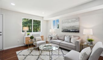 4224 SOUTHERN Ave SE, Washington, DC 20019