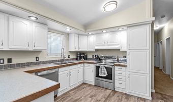 213 ABILENE Loop, Burns, WY 82053