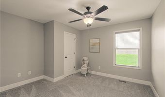 16910 Tucker Ct, Basehor, KS 66007